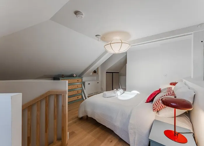 Apartamento De Gamme, 2 Ch, 2 Salles De Bain