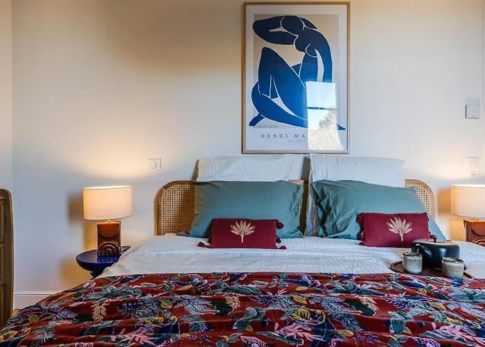 Apartamento De Gamme, 2 Ch, 2 Salles De Bain *