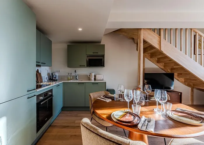 Appartement De Gamme, 2 Ch, 2 Salles De Bain *