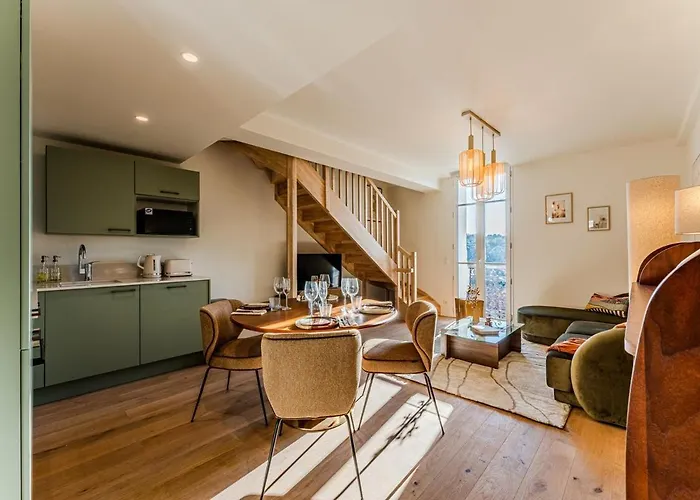 Appartement De Gamme, 2 Ch, 2 Salles De Bain *